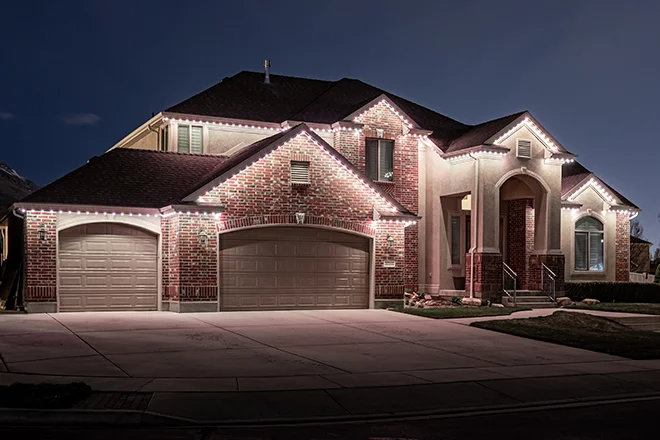 Permanent app-controlled holiday lighting on a home in Roslyn, WA by Trimlight NW